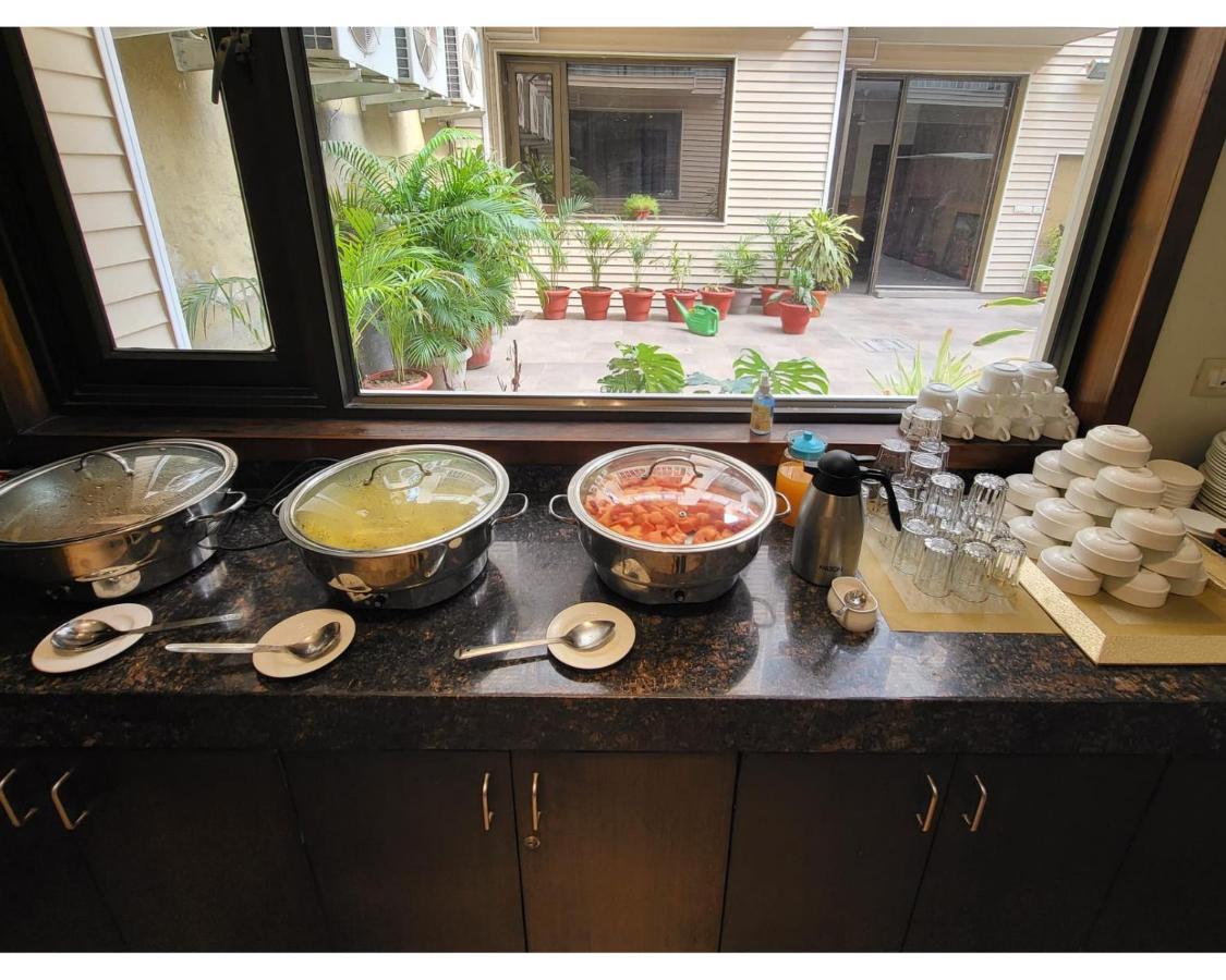 Uds Villa Scandinavian B&B - Next To Vfs นิวเดลี ภายนอก รูปภาพ